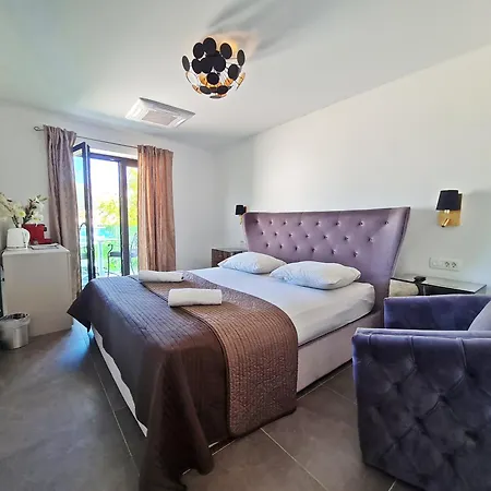 Azzurro Luxury Penzion 4*