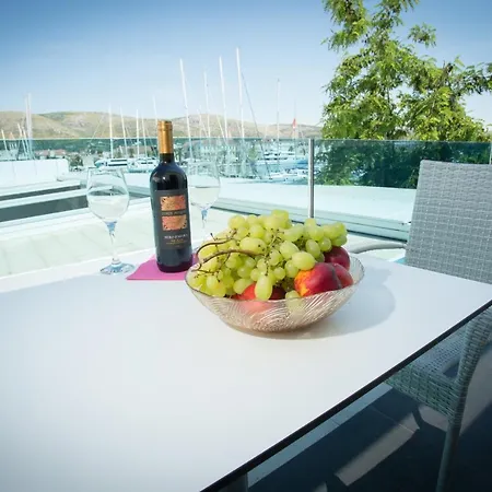 Azzurro Luxury