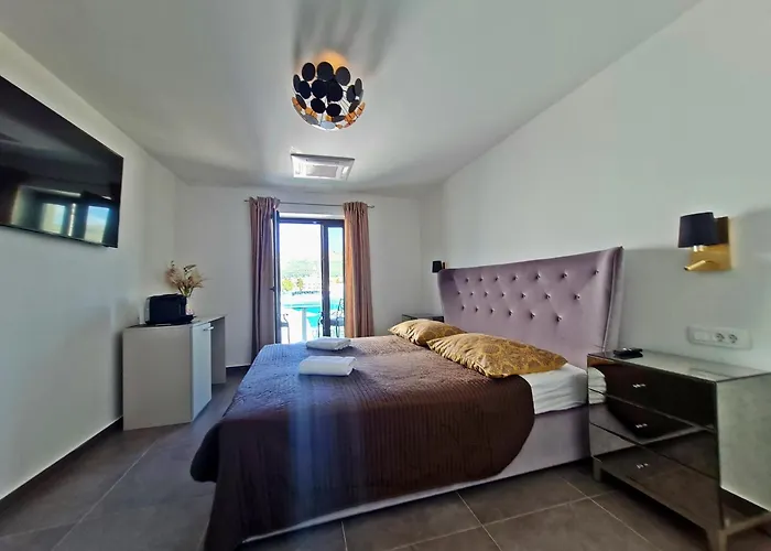 Azzurro Luxury 招待所 特罗吉尔