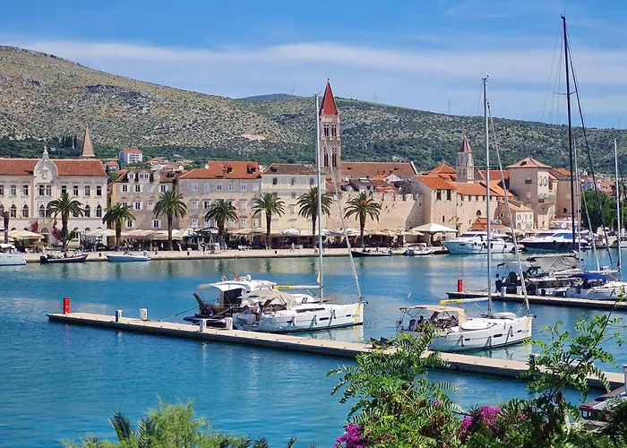 Azzurro Luxury 招待所 特罗吉尔